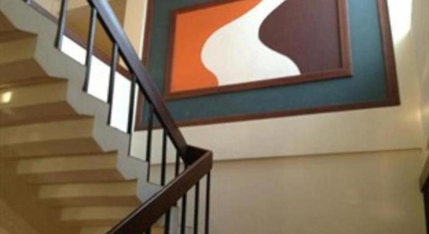 Grand Sumatera Hotel Surabaya Kültér fotó