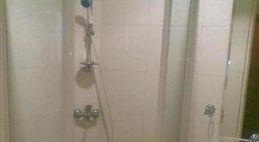 Grand Sumatera Hotel Surabaya Kültér fotó